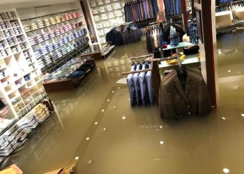 स्मार्ट सिटी में डूब गया देश का ‘कंप्लीट मैंन’