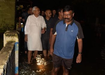 अपने सुशासन का सबकुछ खो देनेवाले नीतीश ने आखिर अपना आपा भी खो दिया