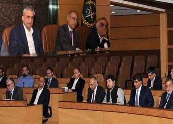 तो क्या पाकिस्तान में हो रही हैं तख्ता पलट की तैयारी ?