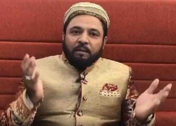 बाबर के वंशज ने किया फैसले का स्वागत, कहा- मंदिर बनवाने के लिए सोने की ईंट भेंट करूँगा