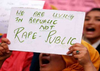 हैदराबाद मामला: आरोपियों ने खुद पंक्चर की थी डॉक्टर की स्कूटी, जबरन पिलाई शराब, और कर दिया रेप