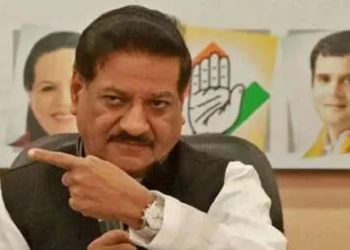 महाराष्ट्र भसड़ पर पूर्व CM का दावा- कुछ NCP विधायकों ने दोनों जगह किए हस्ताक्षर