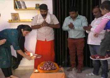 बनारस के लोग प्याज को भगवान की तरह क्यों पूज रहे हैं ?