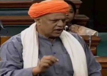 ऑटो सेक्टर में मंदी पर बीजेपी सांसद वीरेंद्र सिंह मस्त बोले : गाड़ियां नहीं बिक रही तो सड़क पर जाम कैसे है ?