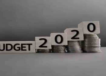 बजट में इनकम टैक्स स्लैब में हो सकता है बड़ा बदलाव : लाखों लोगों को होगा फायदा