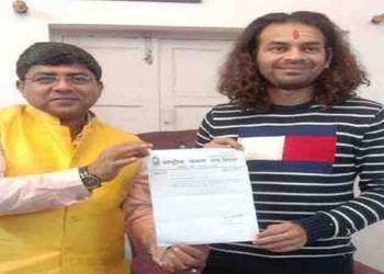 चुनाव से पहले तेजप्रताप के बगावती तेवर : चाचा-भतीजा में बढ़ी रार