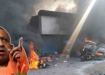 दिल्ली में हिंसा पर योगी सरकार अलर्ट : नोएडा में रेड अलर्ट जारी