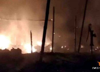 बिहार: मुजफ्फरपुर में मचा बवाल, उपद्रवियों ने कई घरों को किया आग के हवाले