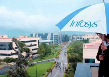 इन्फोसिस कर्मचारी ने किया Tweet ‘छींको और वायरस फैलाओ’