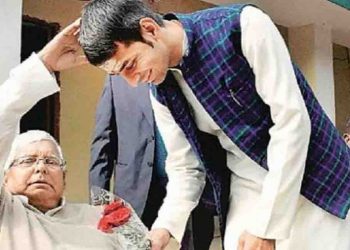 तेजप्रताप ने ये क्या मांग लिया कि मुश्किल में पड़ गए लालू प्रसाद यादव