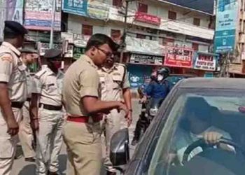 लॉकडाउन को लेकर पटना में सख्ती, गाड़ी हो रही जब्त और मालिक के खिलाफ FIR