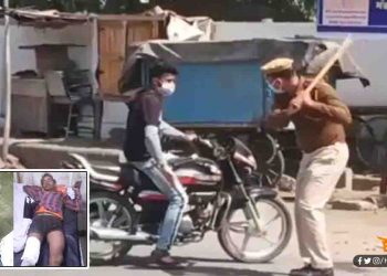 कोरोना ने पुलिसवालों को फ्री-हैंड्स दे दिया है : जमकर कुटाई हो रही है, लोग भी मानने को तैयार नही