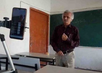 कोरोना पर कॉलेज बंद, लेकिन पढाई जारी