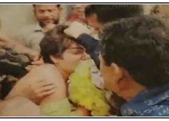 पत्रकार और पत्रकारिता जो हमें भेड़ियों में बदल रहा है