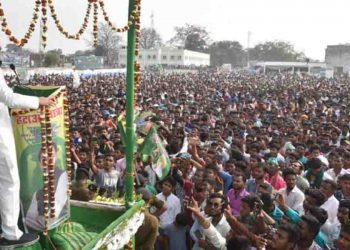 बेरोजगार युवकों से तेजस्वी का वादा – सरकार बनते ही देंगे 7 करोड़ को रोजगार