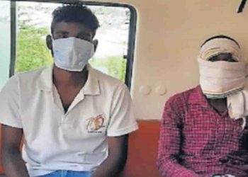 दुबई से लौटे युवक को घरवालों ने कई दिनों तक छुपाया, अब 29 लोगों को कर गया संक्रमित