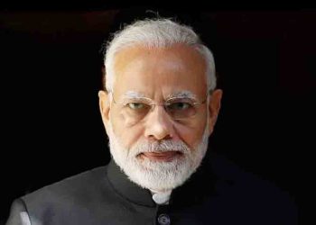 मोदी जी जिनके घरों में चुल्हा नहीं जल रहा, वो दीप कैसे जलाएंगे ?