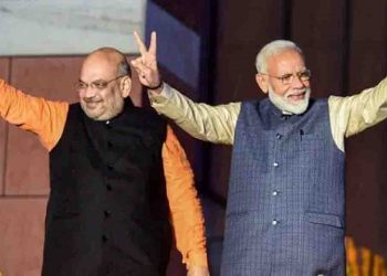 PM मोदी का ऐतिहासिक फैसला : MP की सैलरी में 30% कटौती, 2 साल नहीं मिलेगा सांसद निधि का पैसा