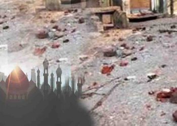 लॉकडाउन के बाद भी शब-ए-बारात में जुटे सैकड़ों लोग, पुलिस ने मना किया तो की रोड़ेबाजी और फायरिंग