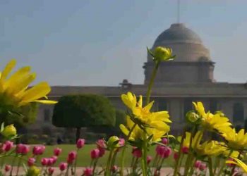 राष्ट्रपति भवन परिसर तक पहुंचा कोरोना, अंडर सेक्रेटरी सहित 125 परिवार हुए होम क्वारंटाइन