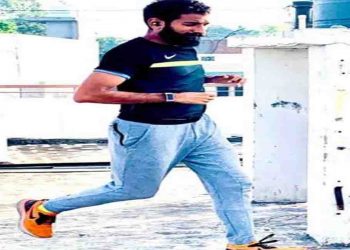 भारत के इस बेटे ने 33 घंटों लगातार छत पर दौड़ लगाकर रिकॉर्ड बना लिया : 222 किलोमीटर दौड़े