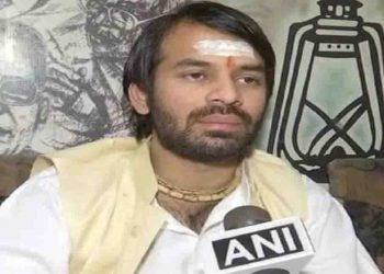 तेज प्रताप ने कहा मोदी जी आप चाहे तो लालटेन भी जला सकते हैं