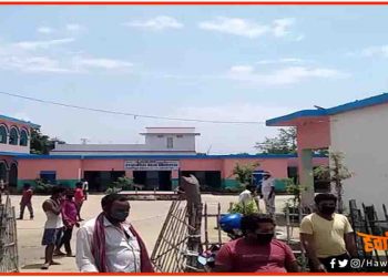 क्वाारंटाइन सेंटर में नहीं मिलता है खाना : रात होते ही प्रवासी मजदूर चले जाते हैं अपने घर