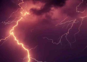 बिहार से गुजर रहा है ट्रफ लाइन, 9 मई तक 17 जिलों में आंधी-तूफान और बारिश के आसार