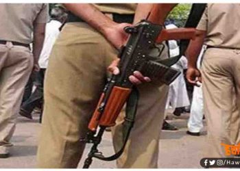 लोगों ने क्वारंटाइन सेंटर में पुलिस पर हमला कर लूटी राइफल, दारोगा समेत कई जवान जख्मी कर दिया