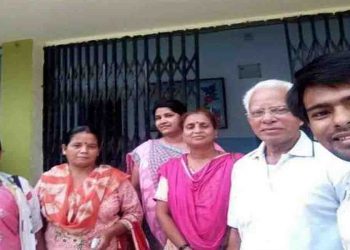 कभी फुटपाथ पर बेचता था अंडा : आज मल्टीनेशनल कंपनी का अफसर है अनपढ़ जावेद