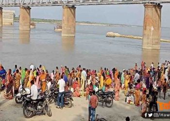 खत्म हुआ कोरोना का भय : गंगा दशहरा पर श्रद्धालुओं ने जमकर लगाई कोरोना की क्लास, भूले सोशल डिस्टेंसिंग