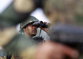 एलएसी पर चीन को मुहंतोड़ जवाब, 2 किमी तक पीछे हटे चीनी सैनिक