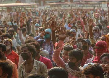 कोरोना संकट के बीच भी मजदूरों का पलायन है जारी : बसों से पंजाब मंगाए जा रहे मजदूर