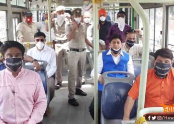 मनोज तिवारी गिरफ्तार हो गए हैं : दिल्ली में बॉर्डर सील का विरोध कर रहे थे