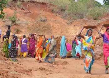 कांग्रेस की मनरेगा योजना को मोदी सरकार अच्छे से क्यों नहीं भूना पा रही है