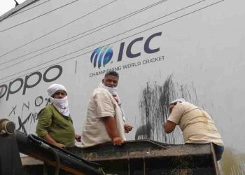 पप्पू यादव उतर गए हैं मैदान में : चाइनीज वस्तुओं के विज्ञापन पर पोत रहे हैं का’लिख