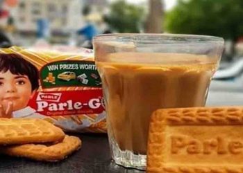 लॉकडाउन में गरीब मजदूरों का सहारा बना Parle-G बिस्कुट, बिक्री के 82 साल का रिकार्ड तोड़ा