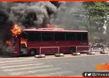 Burning Bus, Bus in Gujrat. Burning Bus gujrat. Bihar