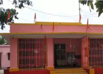 कोर्ट के आदेश पर हाजत की ‘कैद’ से रिहा हुए भगवान, मंदिर में किया गया स्थापित