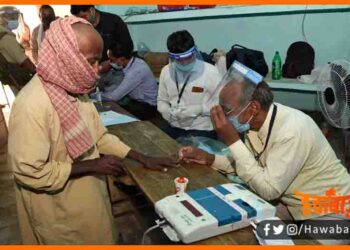 Bihar Panchayat Chunav, Bihar khabar, Bihar chunav me mask nahi lagaya to dena hoga jurmana, Mask wala voter, Mask lagakar girana hoga vote, Bihar hindi news, Bihar hind khabar, Bihar hindi samachar,