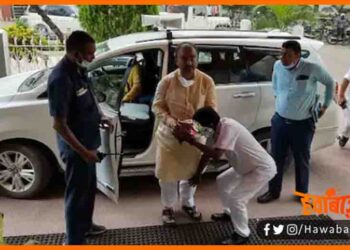 Civil Sergion ne chhuye Mangal Pandey ke pair, Bihar news, Bihar lettest news, Bihar update, Bihar khabar, Bihar hindi news, Bihar samachar, Mangal Pandey, Bihar hindi news,